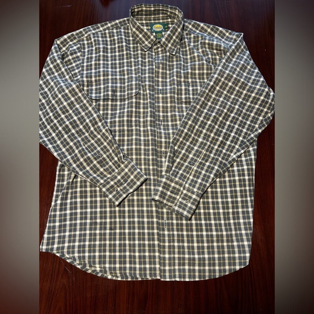 OVERSIZED Large Button-Up Long Sleeve Flannel